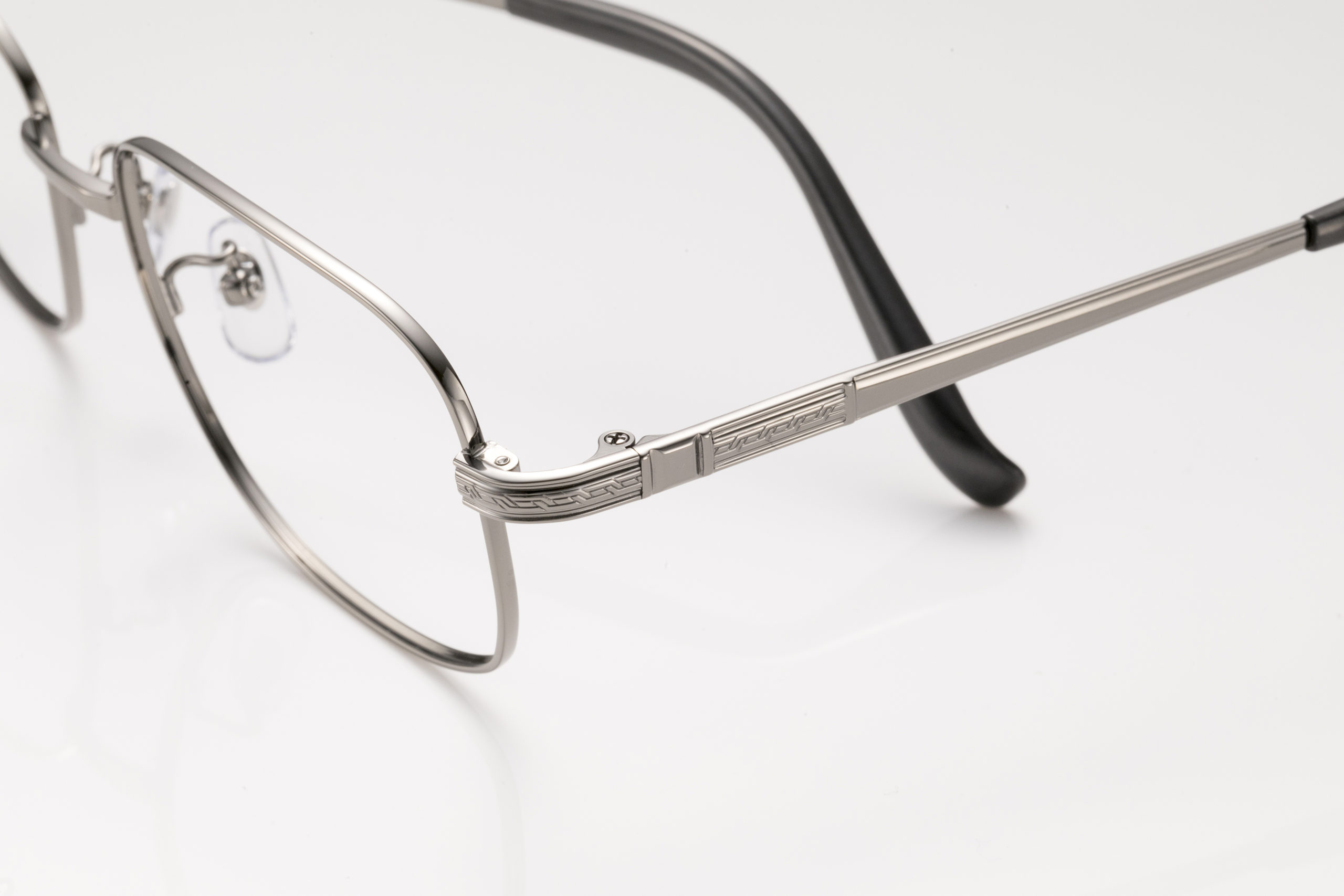 日本製 超薄型レンズ付メガネ 税込12,000円 メガネ赤札堂